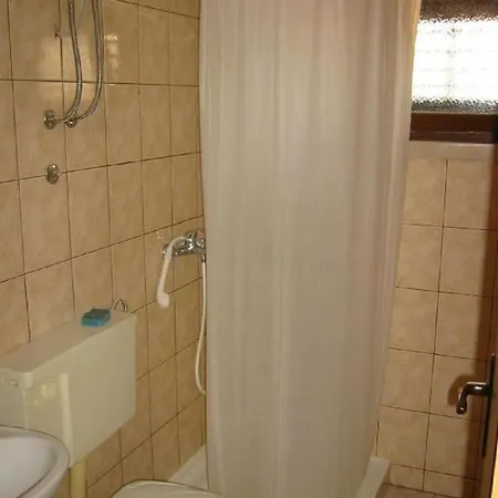 Apartment Rajko - 40 M From