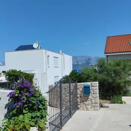 Rajko - 40 M From Apartment