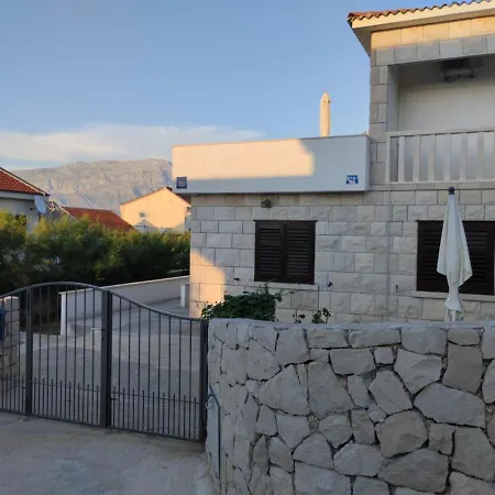 Rajko - 40 M From Apartment Povlja (Brac)