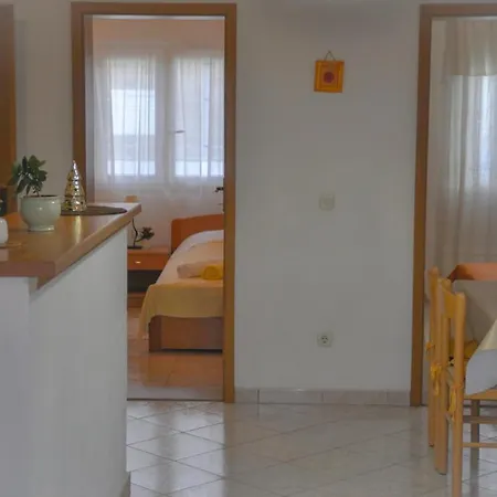 Rajko - 40 M From Apartment